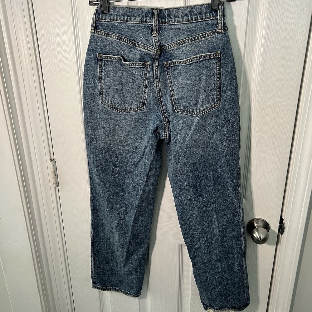 Universal Thread Women's Vintage Straight Jeans Medium Tint Denim Sz 0/25R - Picture 10 of 11